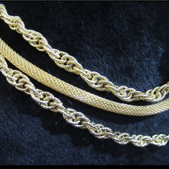 Vintage Coro Gold Tone Rope chain Multi Strand Necklace  NOS NWT 29" - Picture 3 of 7